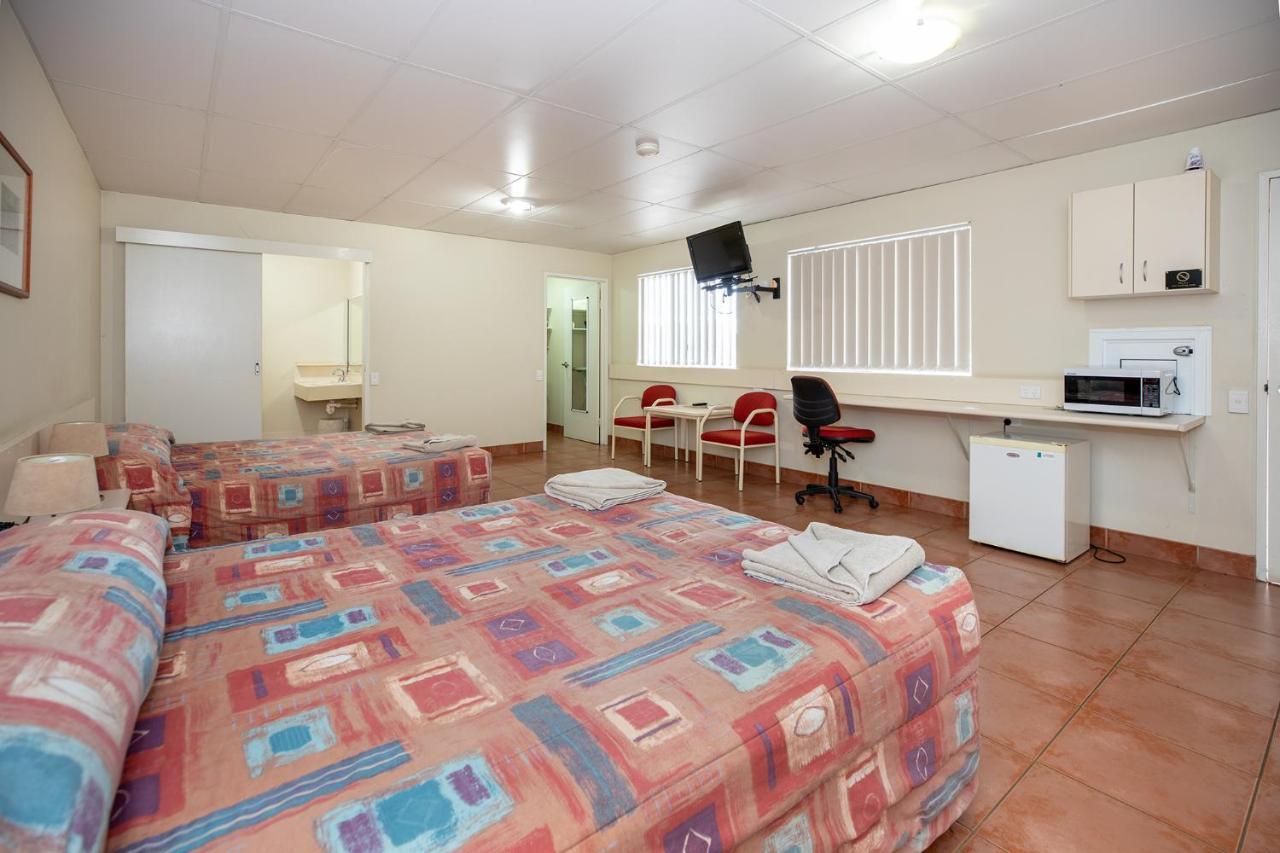 Leichhardt Hotel Motel Cloncurry Esterno foto